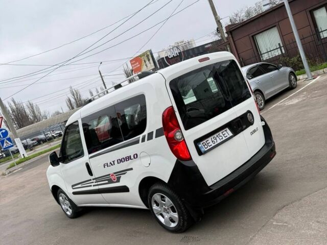 Белый Фиат Добло, объемом двигателя 1.2 л и пробегом 220 тыс. км за 5999 $, фото 6 на Automoto.ua