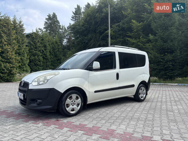 Белый Фиат Добло, объемом двигателя 1.3 л и пробегом 247 тыс. км за 6599 $, фото 8 на Automoto.ua