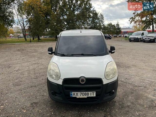 Белый Фиат Добло, объемом двигателя 1.25 л и пробегом 207 тыс. км за 5300 $, фото 6 на Automoto.ua