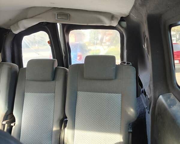 Белый Фиат Добло, объемом двигателя 1.4 л и пробегом 290 тыс. км за 2550 $, фото 3 на Automoto.ua