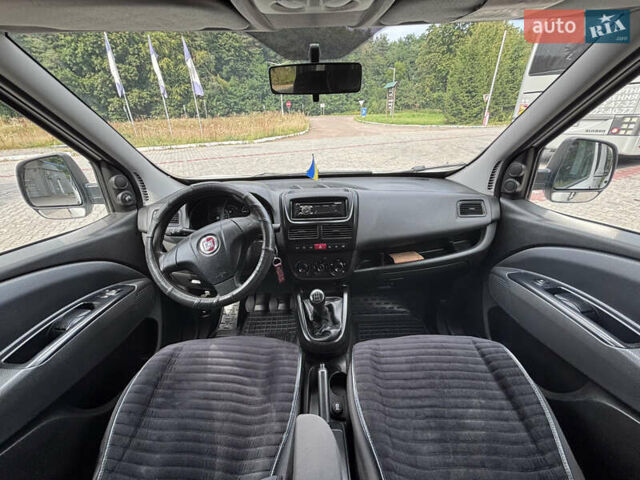 Белый Фиат Добло, объемом двигателя 1.3 л и пробегом 247 тыс. км за 6599 $, фото 21 на Automoto.ua