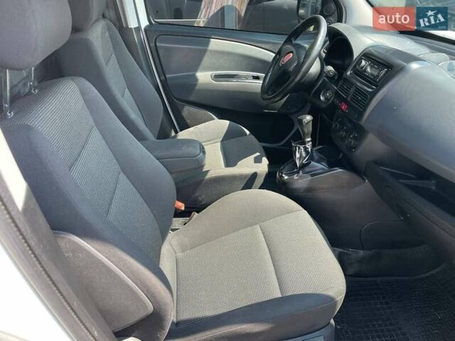 Білий Фіат Добло, об'ємом двигуна 1.25 л та пробігом 235 тис. км за 4700 $, фото 11 на Automoto.ua