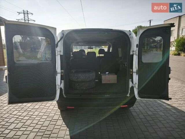 Білий Фіат Добло, об'ємом двигуна 1.25 л та пробігом 205 тис. км за 6200 $, фото 12 на Automoto.ua