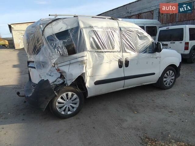 Белый Фиат Добло, объемом двигателя 1.4 л и пробегом 290 тыс. км за 2550 $, фото 8 на Automoto.ua