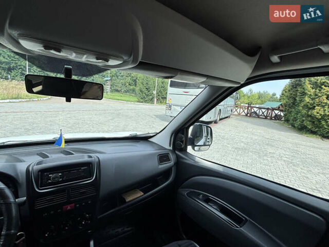 Белый Фиат Добло, объемом двигателя 1.3 л и пробегом 247 тыс. км за 6599 $, фото 26 на Automoto.ua