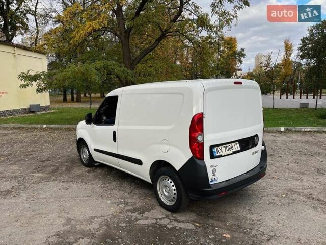 Белый Фиат Добло, объемом двигателя 1.25 л и пробегом 207 тыс. км за 5300 $, фото 2 на Automoto.ua