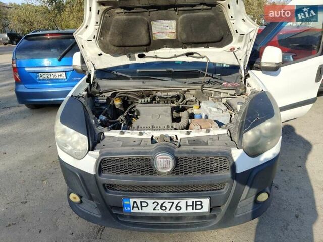 Белый Фиат Добло, объемом двигателя 1.4 л и пробегом 290 тыс. км за 2550 $, фото 14 на Automoto.ua