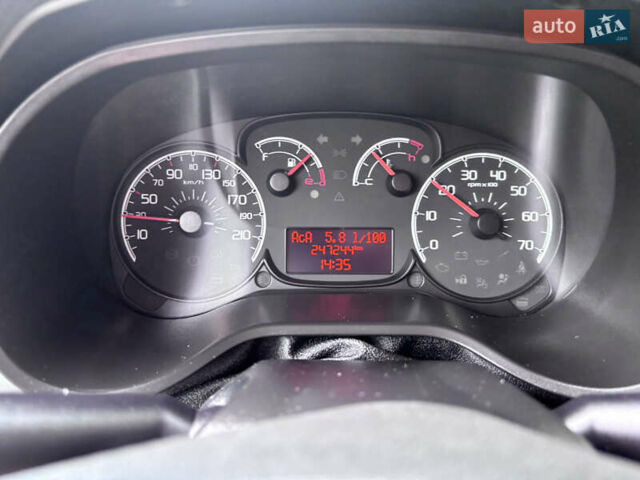 Белый Фиат Добло, объемом двигателя 1.3 л и пробегом 247 тыс. км за 6599 $, фото 32 на Automoto.ua