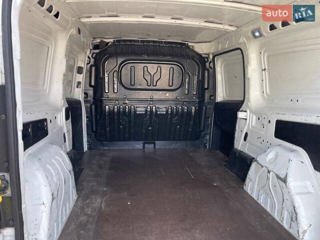 Білий Фіат Добло, об'ємом двигуна 1.25 л та пробігом 235 тис. км за 4700 $, фото 14 на Automoto.ua