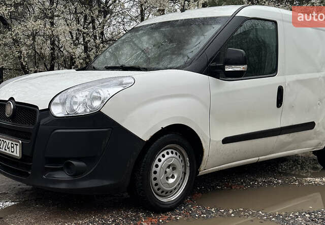 Білий Фіат Добло, об'ємом двигуна 1.3 л та пробігом 360 тис. км за 4156 $, фото 1 на Automoto.ua