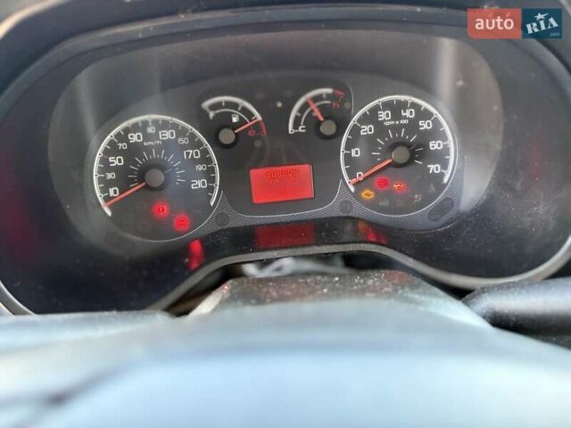 Белый Фиат Добло, объемом двигателя 1.2 л и пробегом 505 тыс. км за 4800 $, фото 24 на Automoto.ua