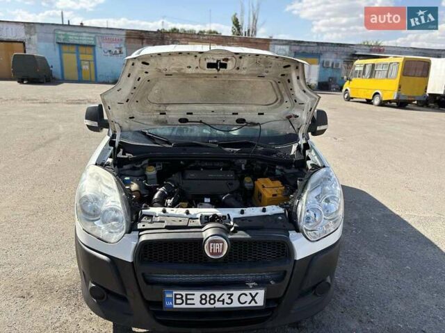 Белый Фиат Добло, объемом двигателя 1.2 л и пробегом 505 тыс. км за 4800 $, фото 27 на Automoto.ua