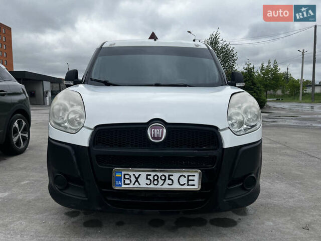 Белый Фиат Добло, объемом двигателя 1.25 л и пробегом 144 тыс. км за 4100 $, фото 2 на Automoto.ua