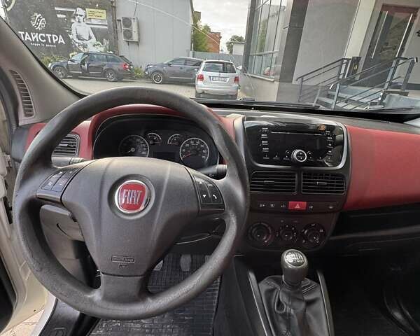 Білий Фіат Добло, об'ємом двигуна 1.6 л та пробігом 220 тис. км за 6200 $, фото 3 на Automoto.ua