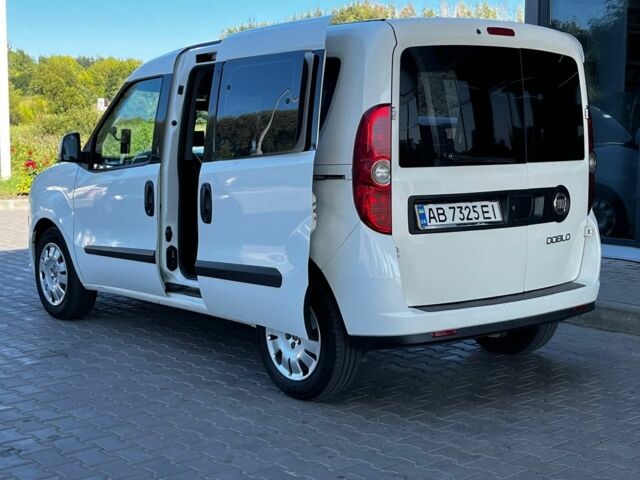 Белый Фиат Добло, объемом двигателя 1.6 л и пробегом 298 тыс. км за 7500 $, фото 4 на Automoto.ua