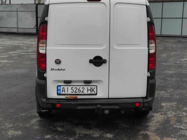 Белый Фиат Добло, объемом двигателя 1.4 л и пробегом 268 тыс. км за 4800 $, фото 3 на Automoto.ua