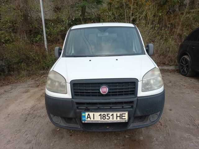Фиат Добло 2013 в Вышгороде на Automoto.ua Белый Фиат Добло, объемом двигателя 1.4 л и пробегом 299 тыс. км за 5000 $, фото 1 на Automoto.ua
