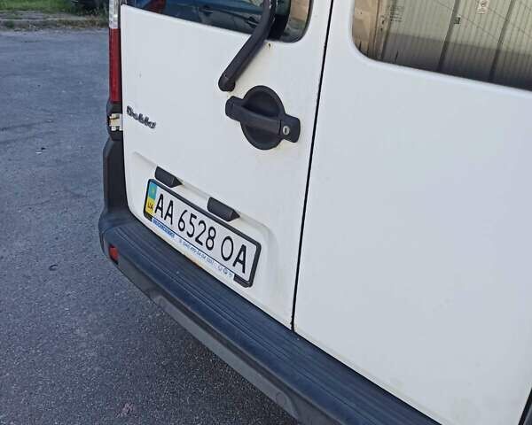 Білий Фіат Добло, об'ємом двигуна 1.37 л та пробігом 440 тис. км за 4700 $, фото 3 на Automoto.ua