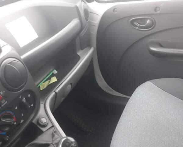 Білий Фіат Добло, об'ємом двигуна 1.3 л та пробігом 152 тис. км за 6200 $, фото 1 на Automoto.ua