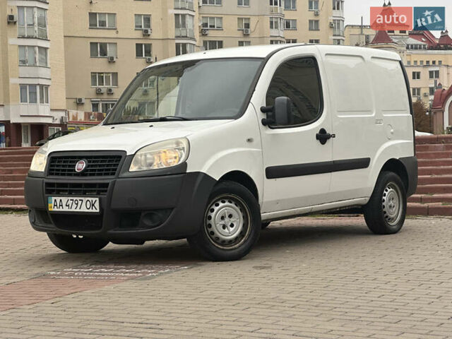 Білий Фіат Добло, об'ємом двигуна 1.4 л та пробігом 190 тис. км за 6500 $, фото 5 на Automoto.ua