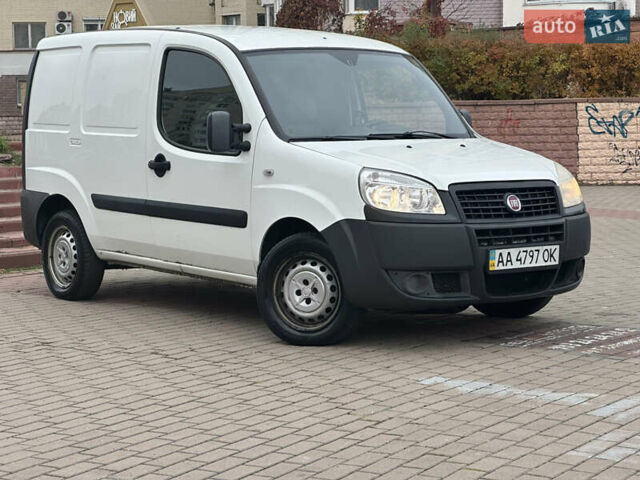 Білий Фіат Добло, об'ємом двигуна 1.4 л та пробігом 190 тис. км за 6500 $, фото 2 на Automoto.ua