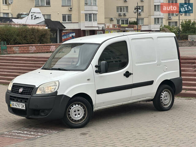 Білий Фіат Добло, об'ємом двигуна 1.4 л та пробігом 190 тис. км за 6500 $, фото 6 на Automoto.ua