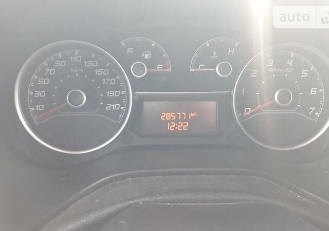 Белый Фиат Добло, объемом двигателя 1.6 л и пробегом 310 тыс. км за 9500 $, фото 8 на Automoto.ua