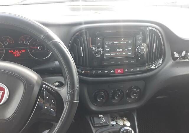 Белый Фиат Добло, объемом двигателя 1.6 л и пробегом 310 тыс. км за 9500 $, фото 9 на Automoto.ua