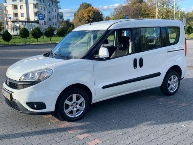 Белый Фиат Добло, объемом двигателя 0 л и пробегом 200 тыс. км за 8000 $, фото 3 на Automoto.ua