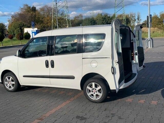 Белый Фиат Добло, объемом двигателя 0 л и пробегом 200 тыс. км за 8000 $, фото 4 на Automoto.ua