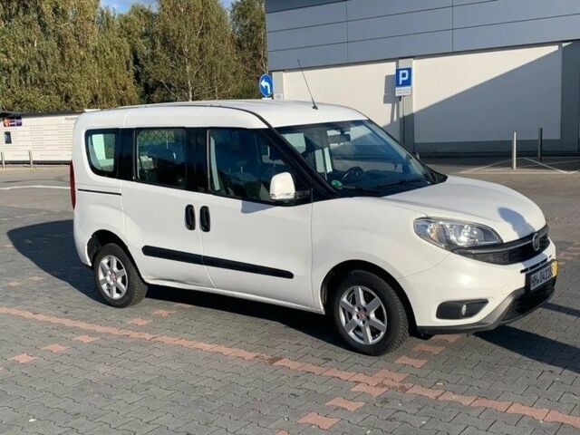 Белый Фиат Добло, объемом двигателя 0 л и пробегом 200 тыс. км за 8000 $, фото 2 на Automoto.ua