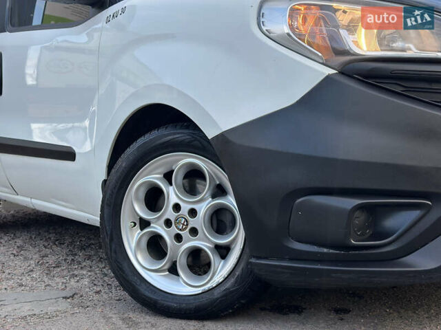 Білий Фіат Добло, об'ємом двигуна 1.25 л та пробігом 244 тис. км за 7150 $, фото 19 на Automoto.ua