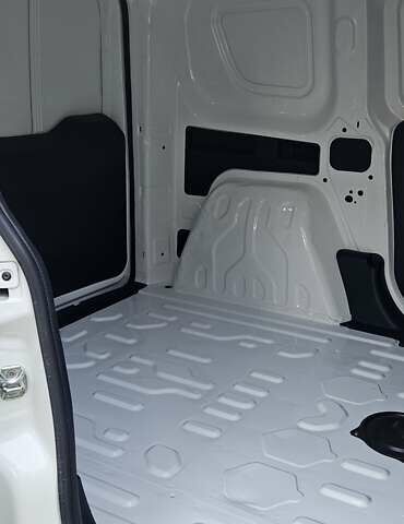 Белый Фиат Добло, объемом двигателя 1.3 л и пробегом 72 тыс. км за 9300 $, фото 15 на Automoto.ua