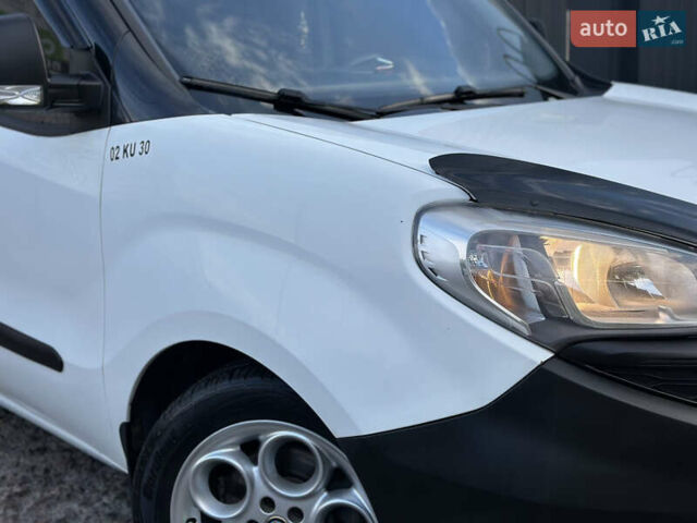 Білий Фіат Добло, об'ємом двигуна 1.25 л та пробігом 244 тис. км за 7150 $, фото 21 на Automoto.ua