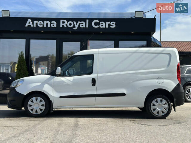 Белый Фиат Добло, объемом двигателя 1.6 л и пробегом 265 тыс. км за 8900 $, фото 4 на Automoto.ua