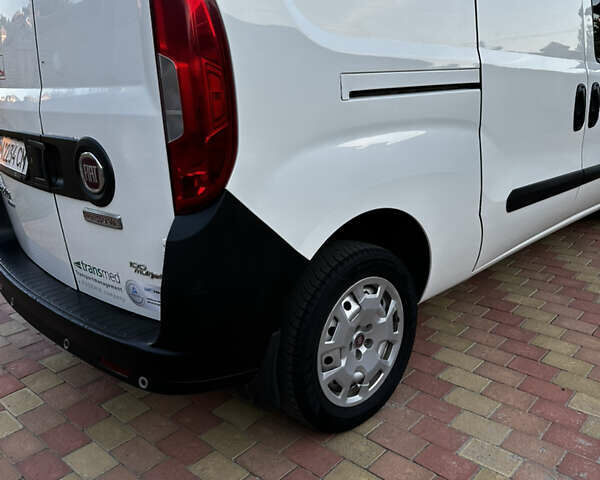 Білий Фіат Добло, об'ємом двигуна 1.6 л та пробігом 261 тис. км за 8400 $, фото 3 на Automoto.ua