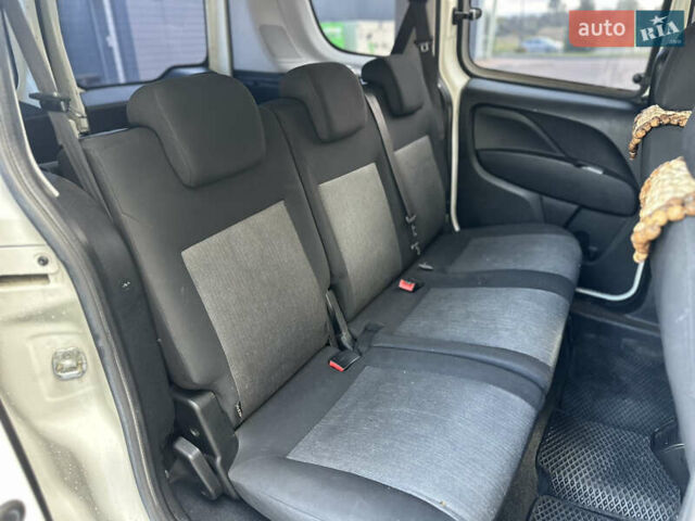 Белый Фиат Добло, объемом двигателя 1.3 л и пробегом 244 тыс. км за 8250 $, фото 53 на Automoto.ua