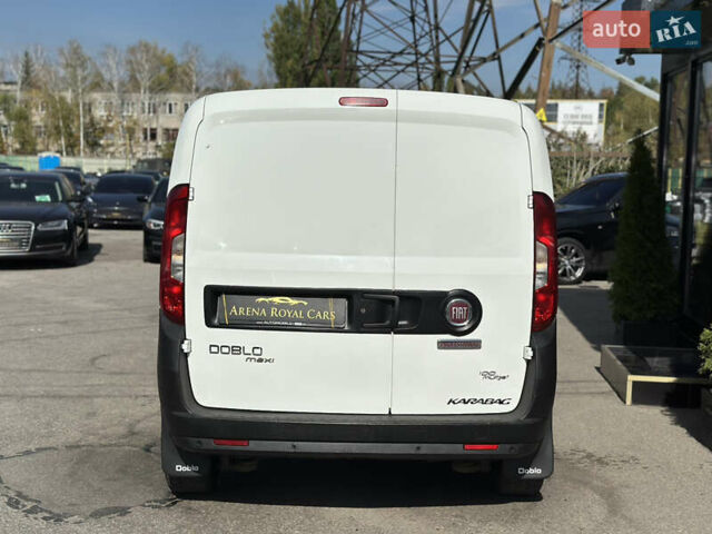 Белый Фиат Добло, объемом двигателя 1.6 л и пробегом 265 тыс. км за 8900 $, фото 10 на Automoto.ua