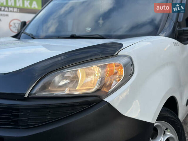 Білий Фіат Добло, об'ємом двигуна 1.25 л та пробігом 244 тис. км за 7150 $, фото 4 на Automoto.ua