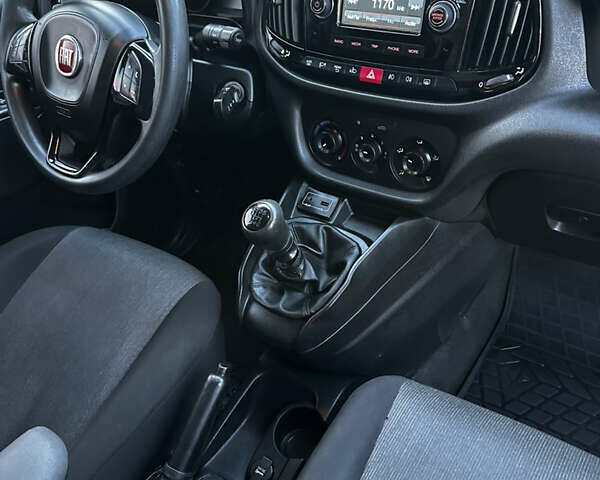 Білий Фіат Добло, об'ємом двигуна 1.6 л та пробігом 261 тис. км за 8400 $, фото 9 на Automoto.ua