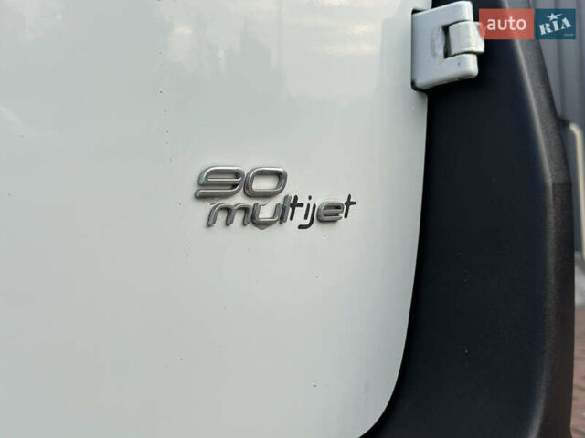 Білий Фіат Добло, об'ємом двигуна 1.25 л та пробігом 244 тис. км за 7150 $, фото 34 на Automoto.ua