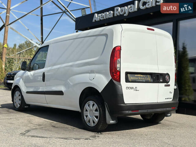 Белый Фиат Добло, объемом двигателя 1.6 л и пробегом 265 тыс. км за 8900 $, фото 11 на Automoto.ua
