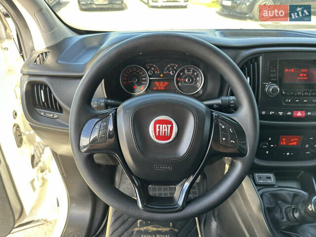 Белый Фиат Добло, объемом двигателя 1.6 л и пробегом 265 тыс. км за 8900 $, фото 21 на Automoto.ua