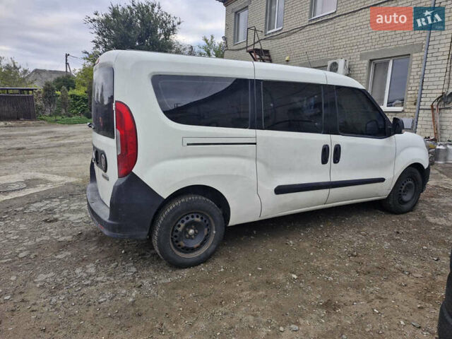 Белый Фиат Добло, объемом двигателя 1.3 л и пробегом 177 тыс. км за 9500 $, фото 9 на Automoto.ua