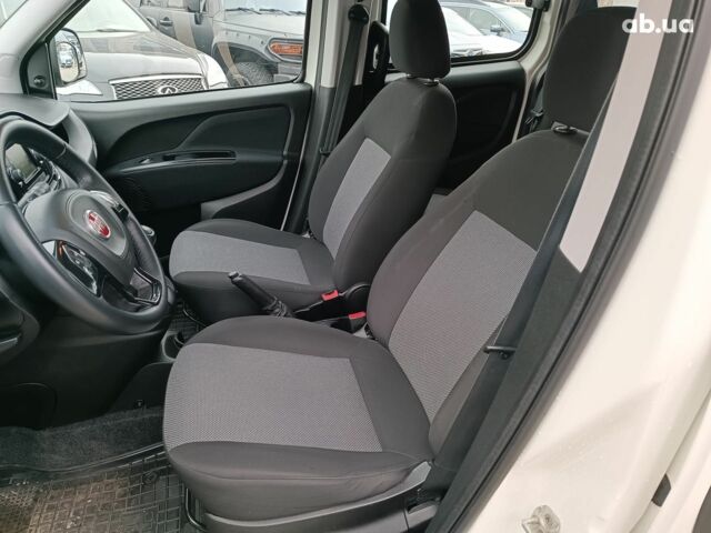 Белый Фиат Добло, объемом двигателя 1.4 л и пробегом 88 тыс. км за 10990 $, фото 15 на Automoto.ua