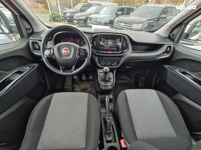 Белый Фиат Добло, объемом двигателя 1.4 л и пробегом 88 тыс. км за 10990 $, фото 10 на Automoto.ua