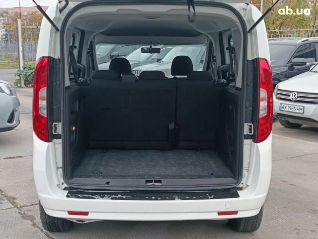 Белый Фиат Добло, объемом двигателя 1.4 л и пробегом 88 тыс. км за 10990 $, фото 8 на Automoto.ua