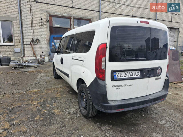 Белый Фиат Добло, объемом двигателя 1.3 л и пробегом 177 тыс. км за 9500 $, фото 4 на Automoto.ua