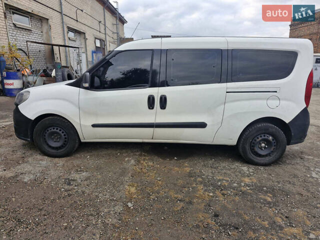 Белый Фиат Добло, объемом двигателя 1.3 л и пробегом 177 тыс. км за 9500 $, фото 7 на Automoto.ua
