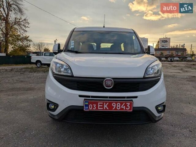 Белый Фиат Добло, объемом двигателя 1.3 л и пробегом 100 тыс. км за 10800 $, фото 18 на Automoto.ua